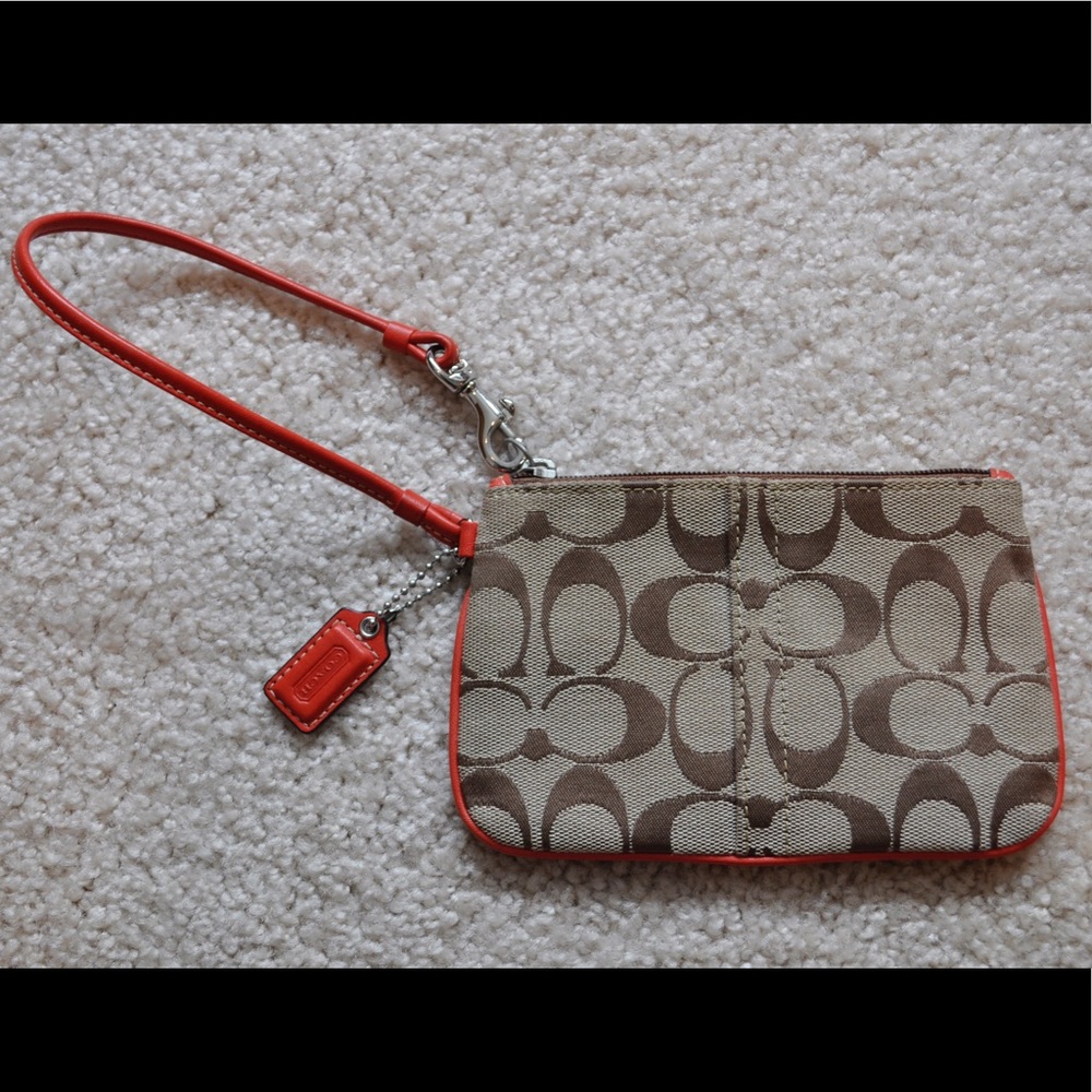 *AUTHENTIC* Coach Wristlet